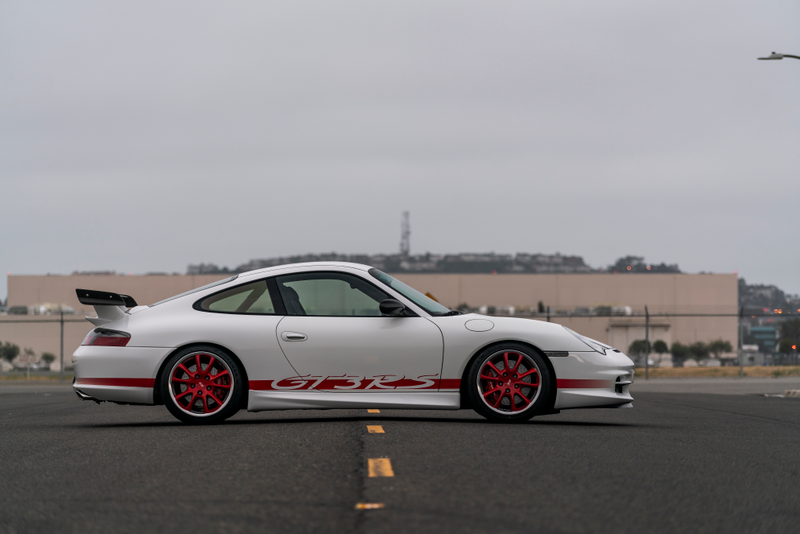 Illustration for article titled These Heroes Imported The Only Porsche 911 GT3 RS Never Sold In America